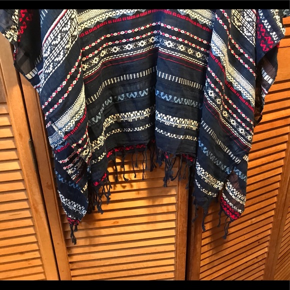 American Eagle Outfitters Aztec Design Kimono - Picture 9 of 9